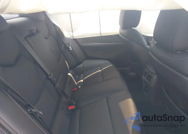 1G6DF5RK2N0118059: 42392685