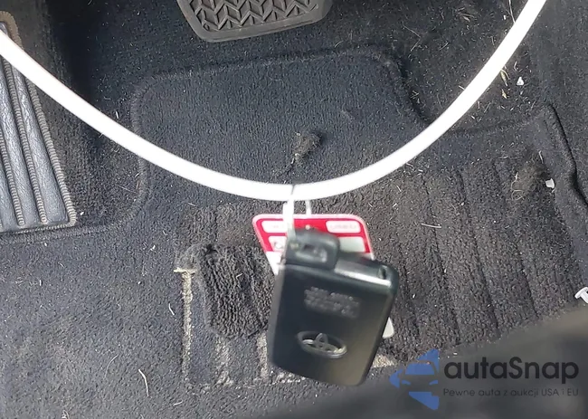 4T1BD1EB9EU027285: 42392687