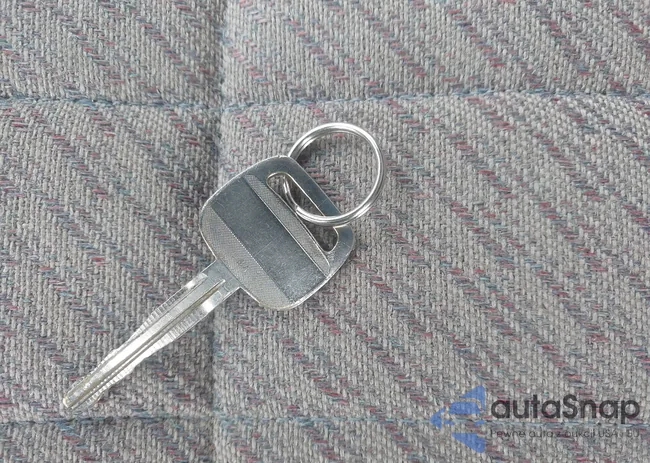 4TAVN73F3SZ005803: 42392867