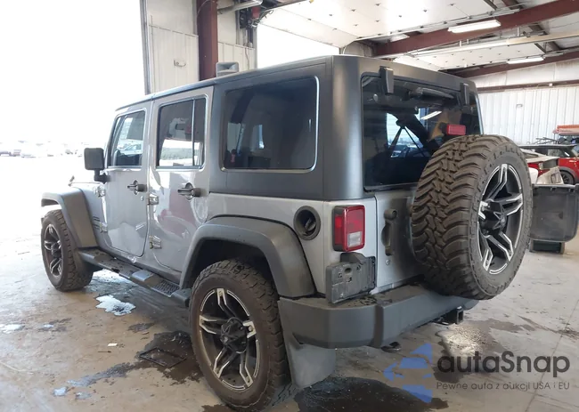 1C4BJWDG3DL558963: 42393895