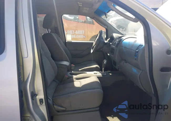 1N6AD09U68C425017: 42393947