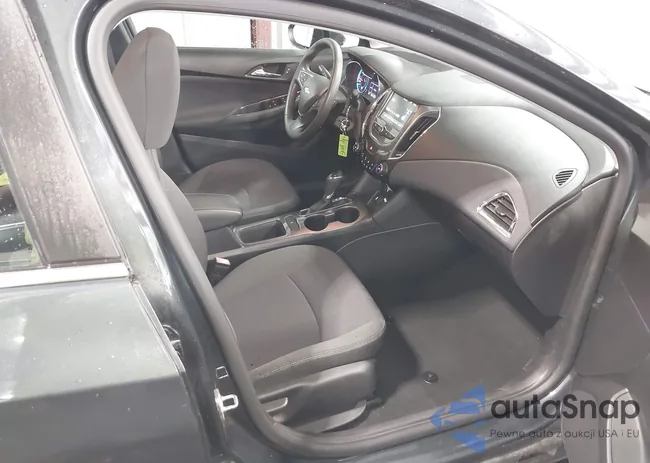 1G1BE5SM9H7174801: 42394052