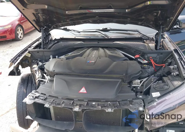 5YMKW8C5XKLR38321: 42394137