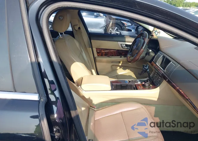 SAJWA0GB3BLR84438: 42394218