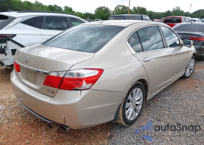 1HGCR2F82EA290448: 42393498