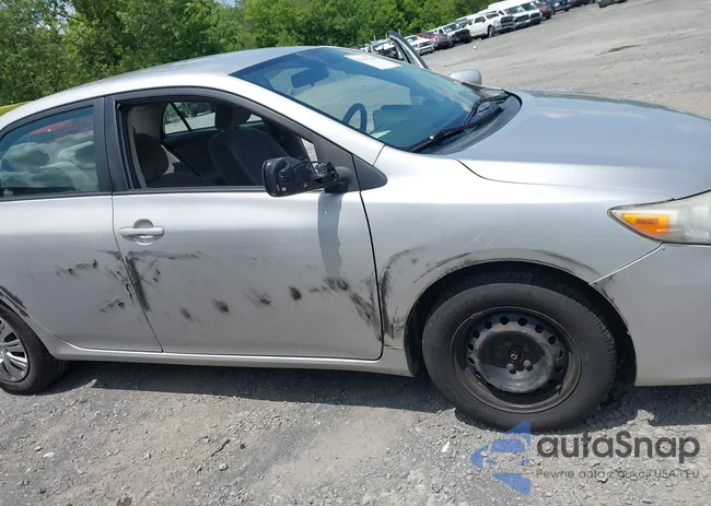 2T1BU4EE6BC715401: 42393780