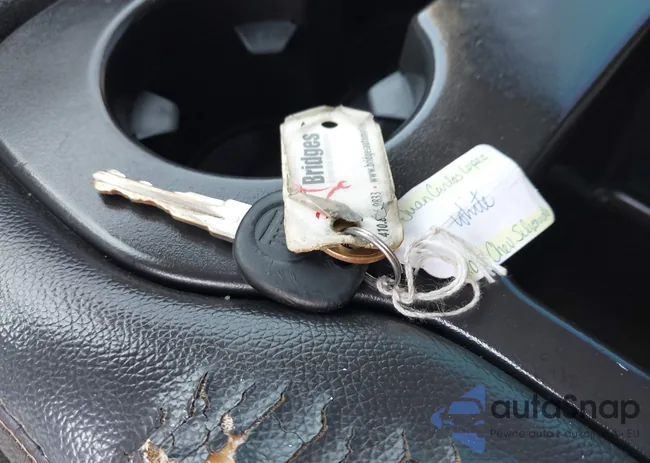 1GCEC19X58Z313278: 42393856