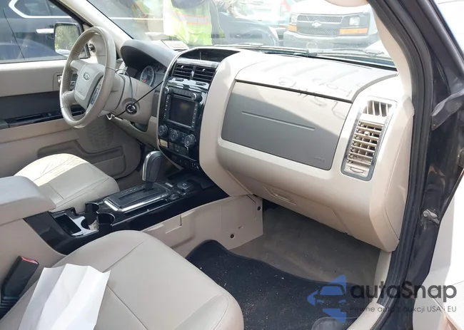 1FMCU593X9KC14213: 42395143