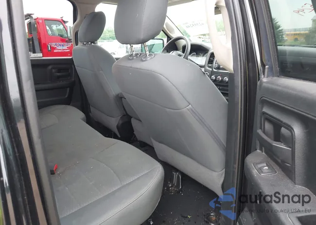 1C6RR7FG7JS167415: 42395246