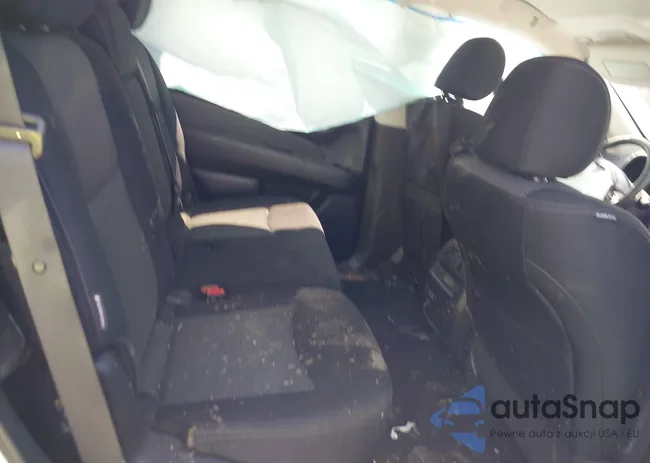 5N1DR2MM7KC646276: 42394605