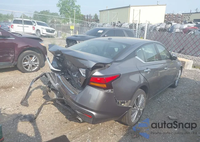 1N4BL4EW1PN412306: 42394634