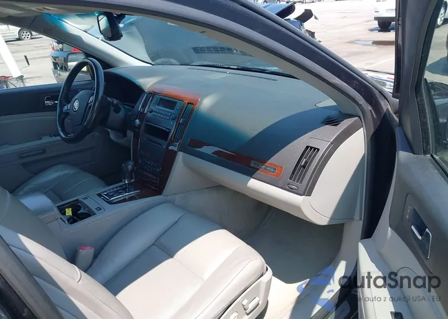 1G6DC67A650211661: 42394776