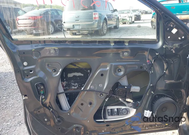 1G1ZE5ST3HF242053: 42395911