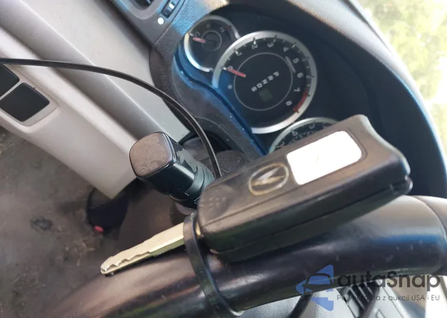 JH4CU4F45AC000562: 42395928