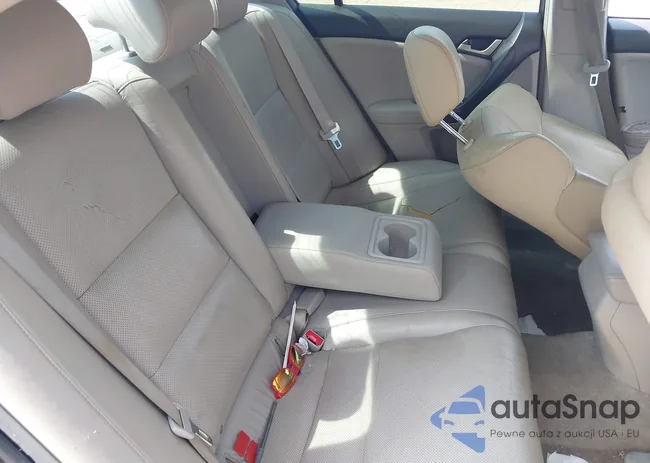 JH4CU4F45AC000562: 42395928