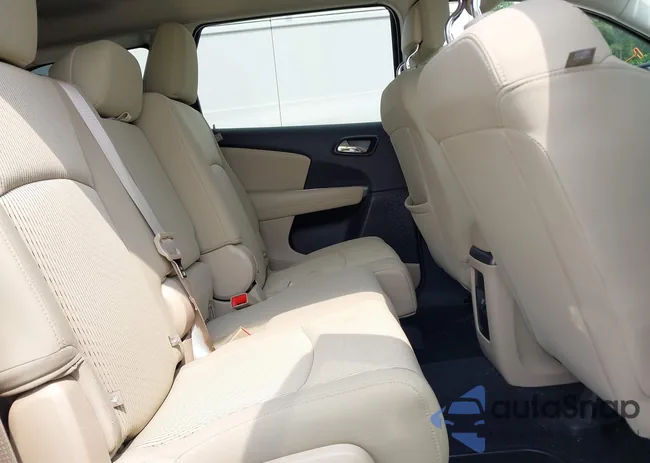 3C4PDCBG5HT630268: 42396351