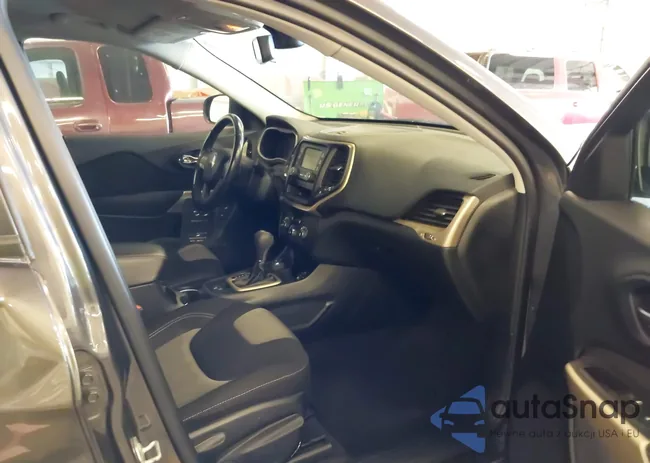 1C4PJMCX8JD526558: 42396415