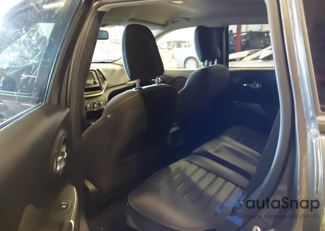 1C4PJMCX8JD526558: 42396415