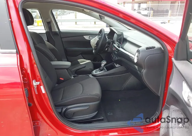 3KPF24AD1RE779815: 42395486