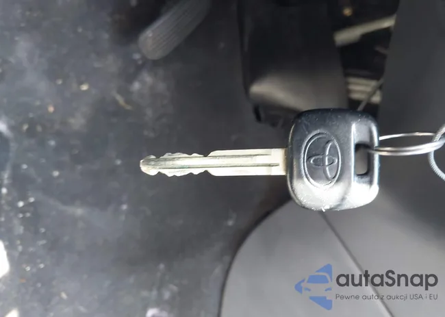 2T1BR32E83C058571: 42395656