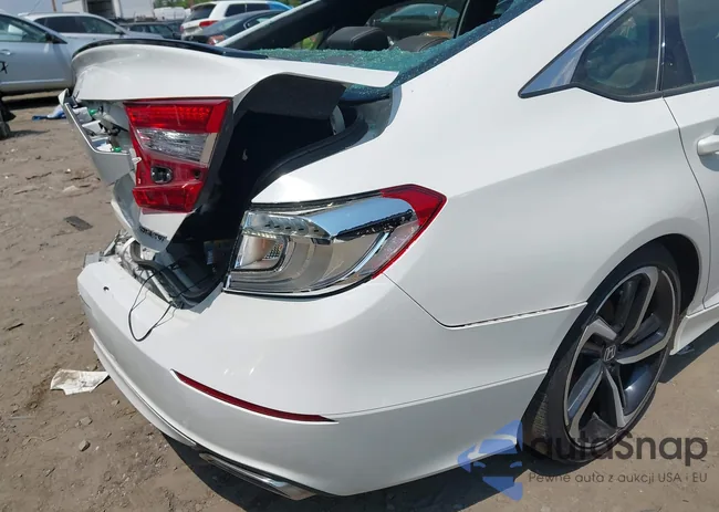 1HGCV1F3XMA109881: 42396937