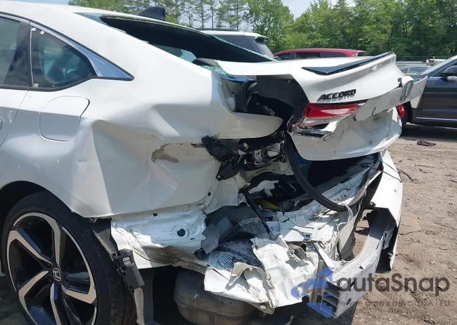 1HGCV1F3XMA109881: 42396937