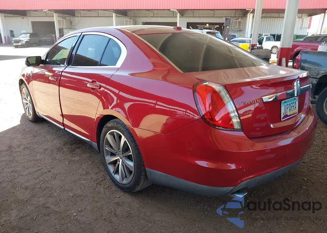 1LNHM93RX9G608775: 42396940