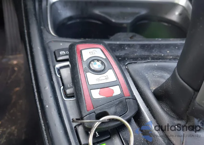 WBA3B3C56FJ983833: 42397119