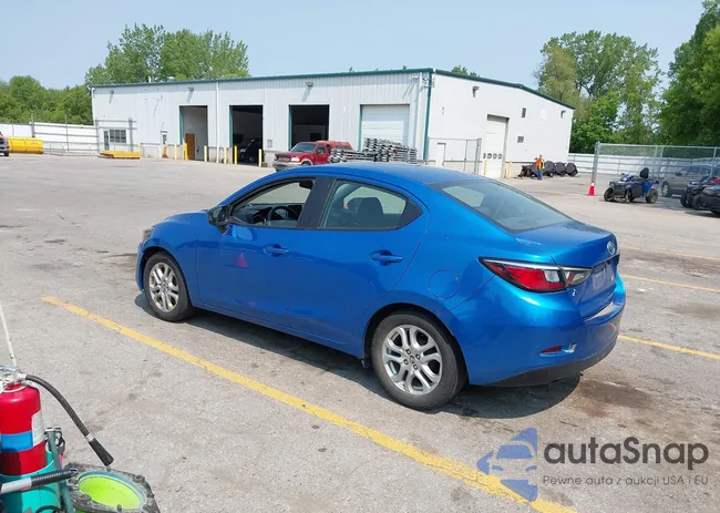 3MYDLBZV8GY139457: 42397247