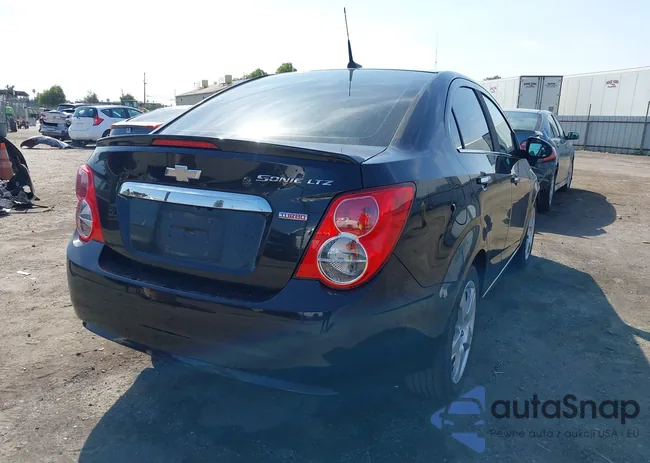 1G1JE5SB4E4181114: 42396726