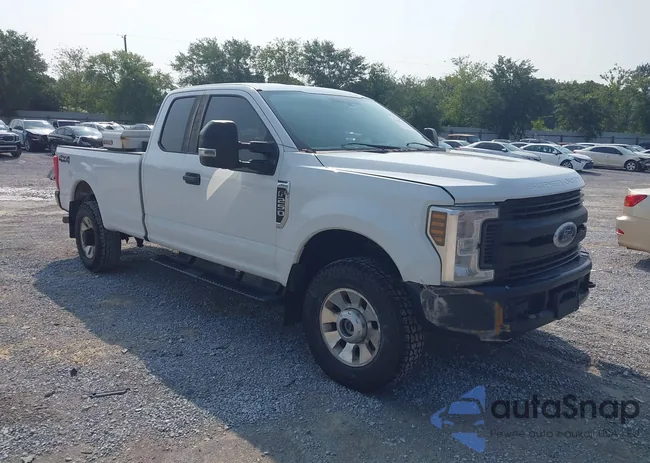 1FT7X2B68JEC68645: 42396753