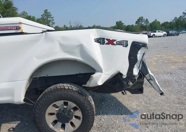 1FT7X2B68JEC68645: 42396753