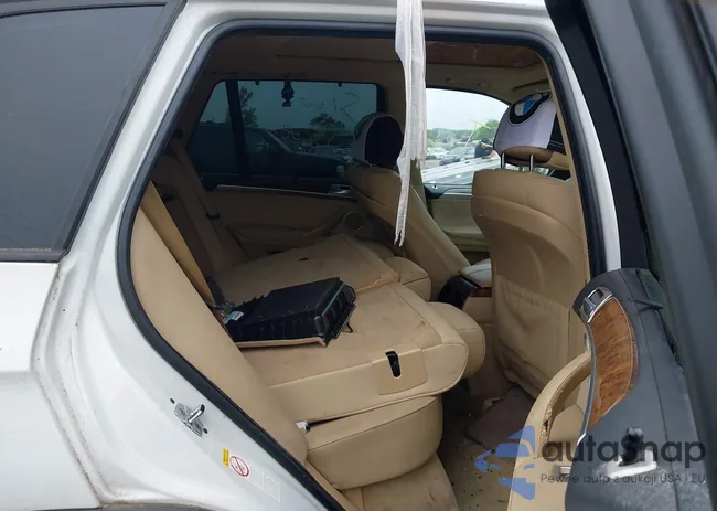 5UXFE43518L020695: 42398158