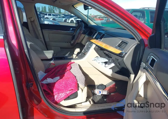 1LNHL9DR1BG602886: 42398456