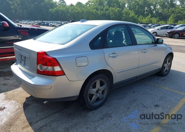 YV1MH682472299584: 42397638