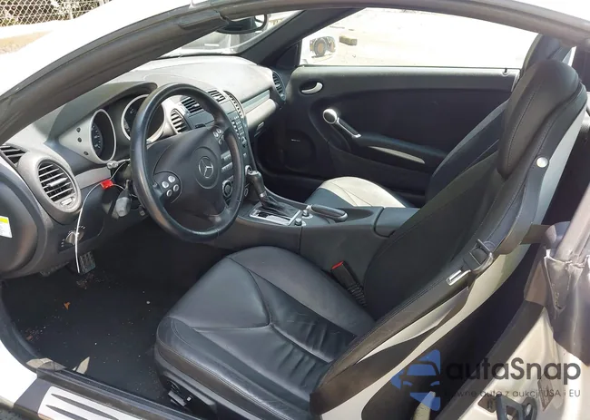 WDBWK56F98F184942: 42397775