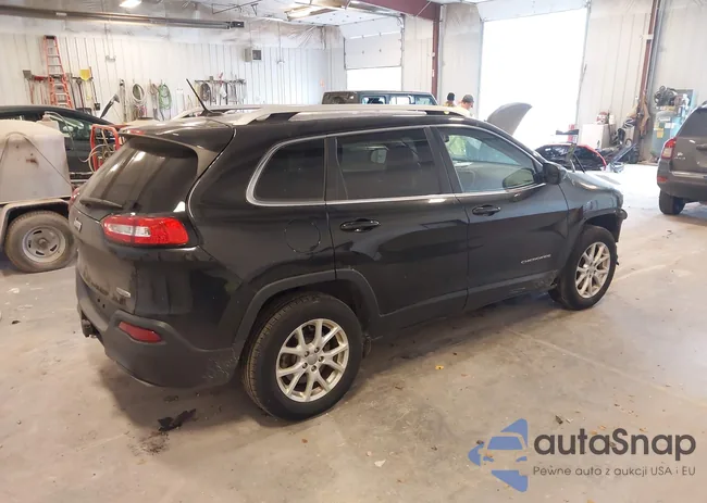 1C4PJMCS5GW308983: 42398934