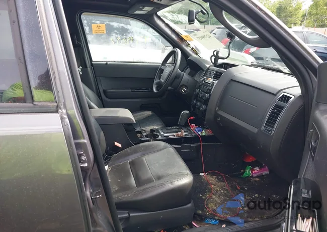 1FMCU9E79AKA54071: 42399057