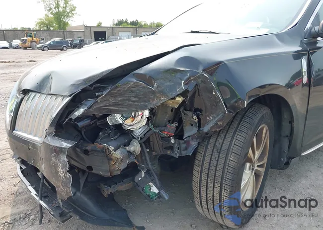 1LNHM93R19G611743: 42399120