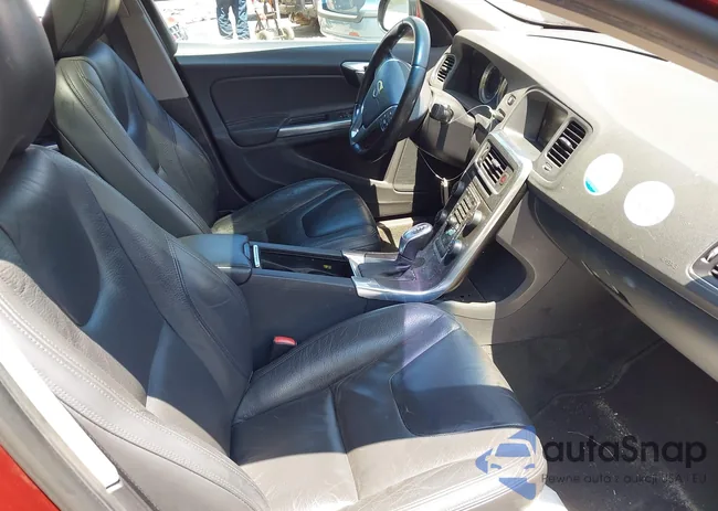 YV1612FHXD1215492: 42399165