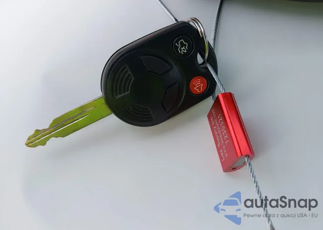 1FMCU9D74AKB31365: 42399351