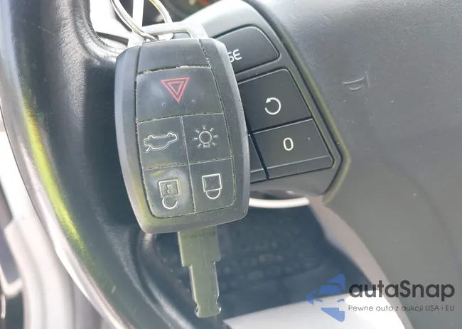 YV1MS390X82365795: 42399375