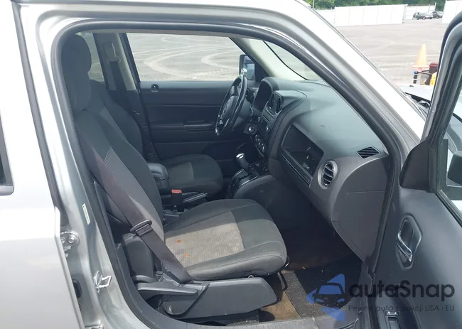 1C4NJPFAXDD260612: 42398642