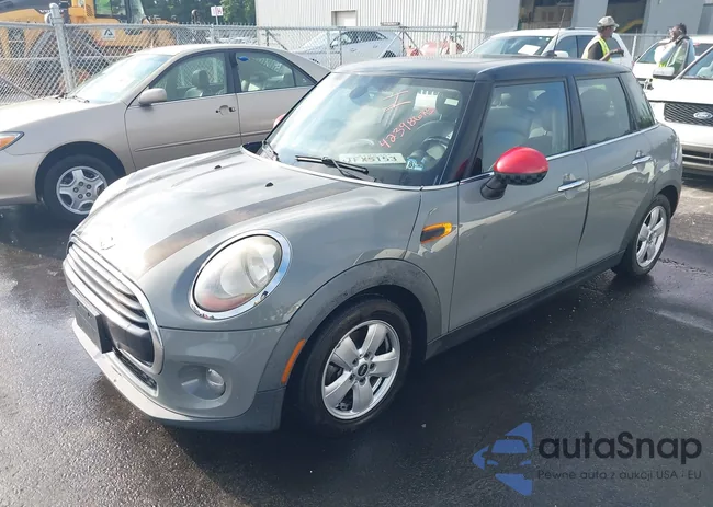 WMWXU1C50G2D08865: 42398675