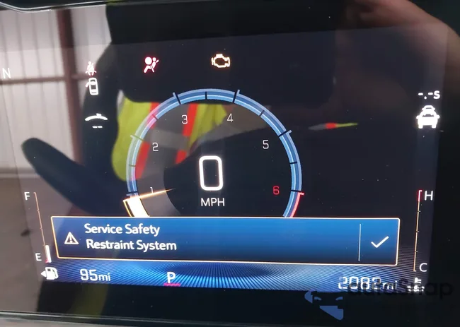 KL77LKEP6SC218174: 42398815