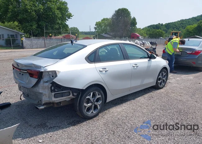 3KPF24AD4KE060161: 42399886