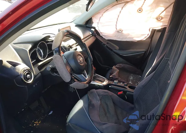 3MYDLBZVXGY140979: 42399927