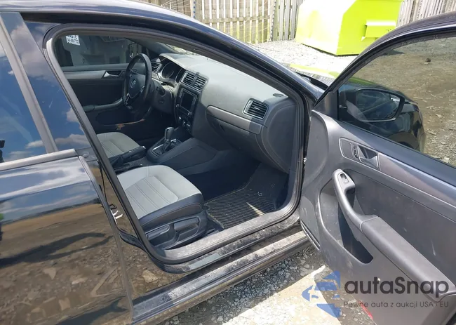 3VWD17AJ2GM232702: 42399962