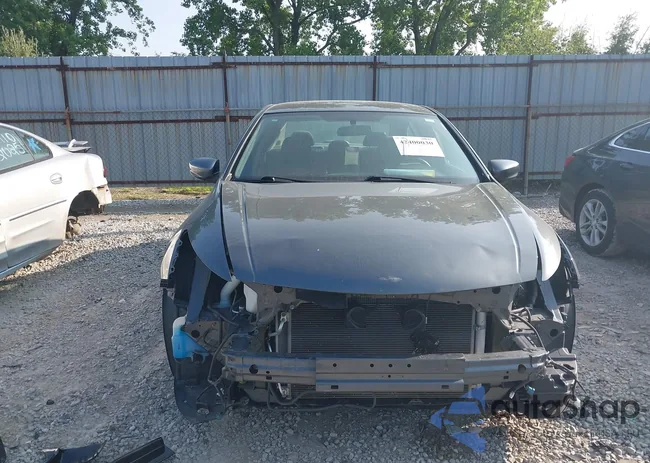 1HGCP2F30CA103120: 42400030