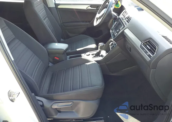 3VVFB7AX1RM055691: 42400268